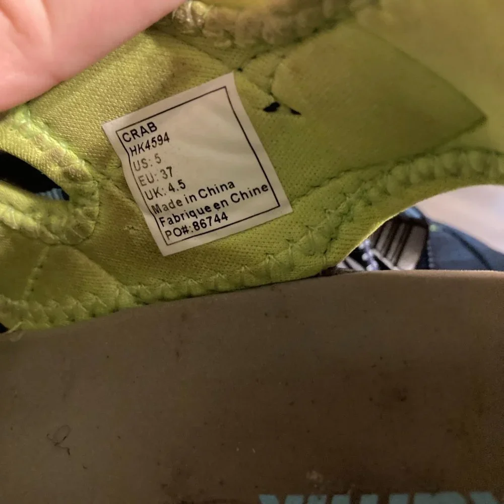 KAMIK Crab Boy's Closed Toe Sandals Water Shoes Blue Green Hook And Loop